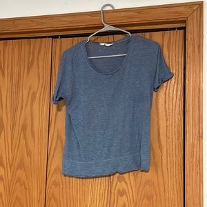 Women’s athleisure Tee